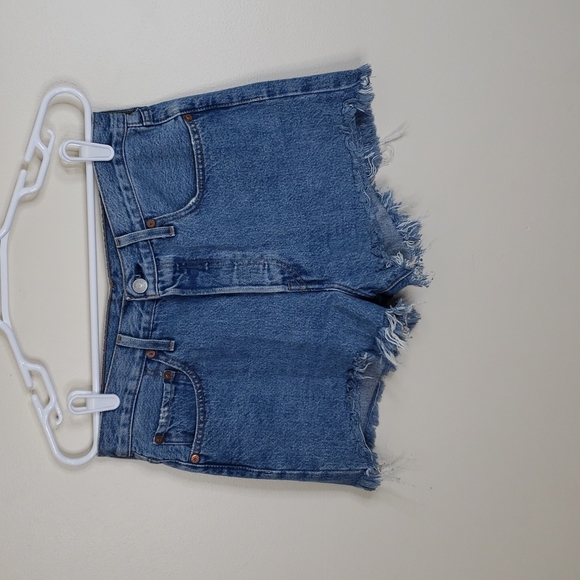 Levi's Pants - Levi's 501 Fray Hem Shorts